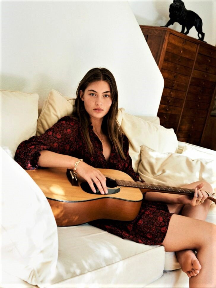 'Thiên thần nội y' Grace Elizabeth gợi ý đẹp mỗi ngày với các set đồ thu đông cực 'chất' ảnh 11