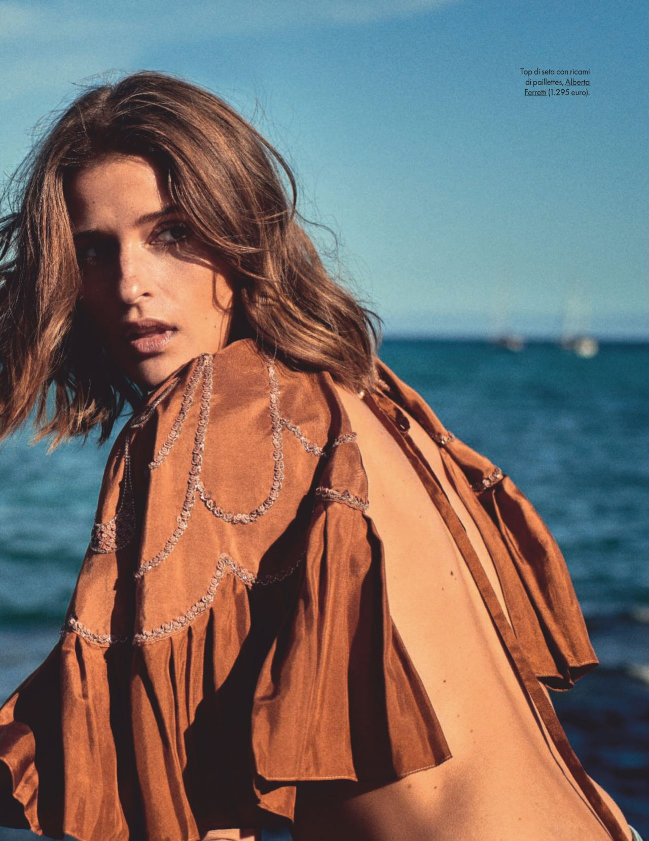 Chân dài người Đan Mạch sexy táo bạo trên tạp chí ảnh 10