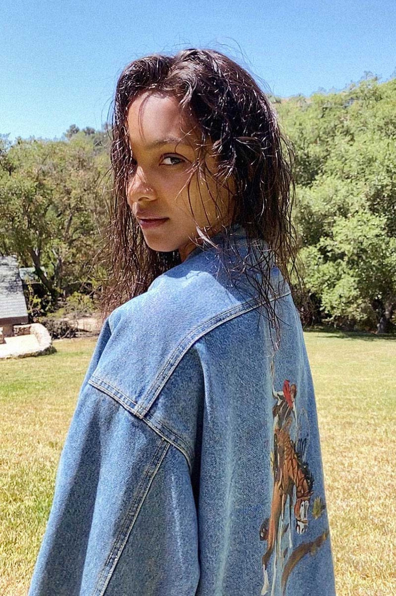 'Thiên thần nội y' xứ Samba nóng bỏng đầy mê hoặc trên tạp chí ảnh 12