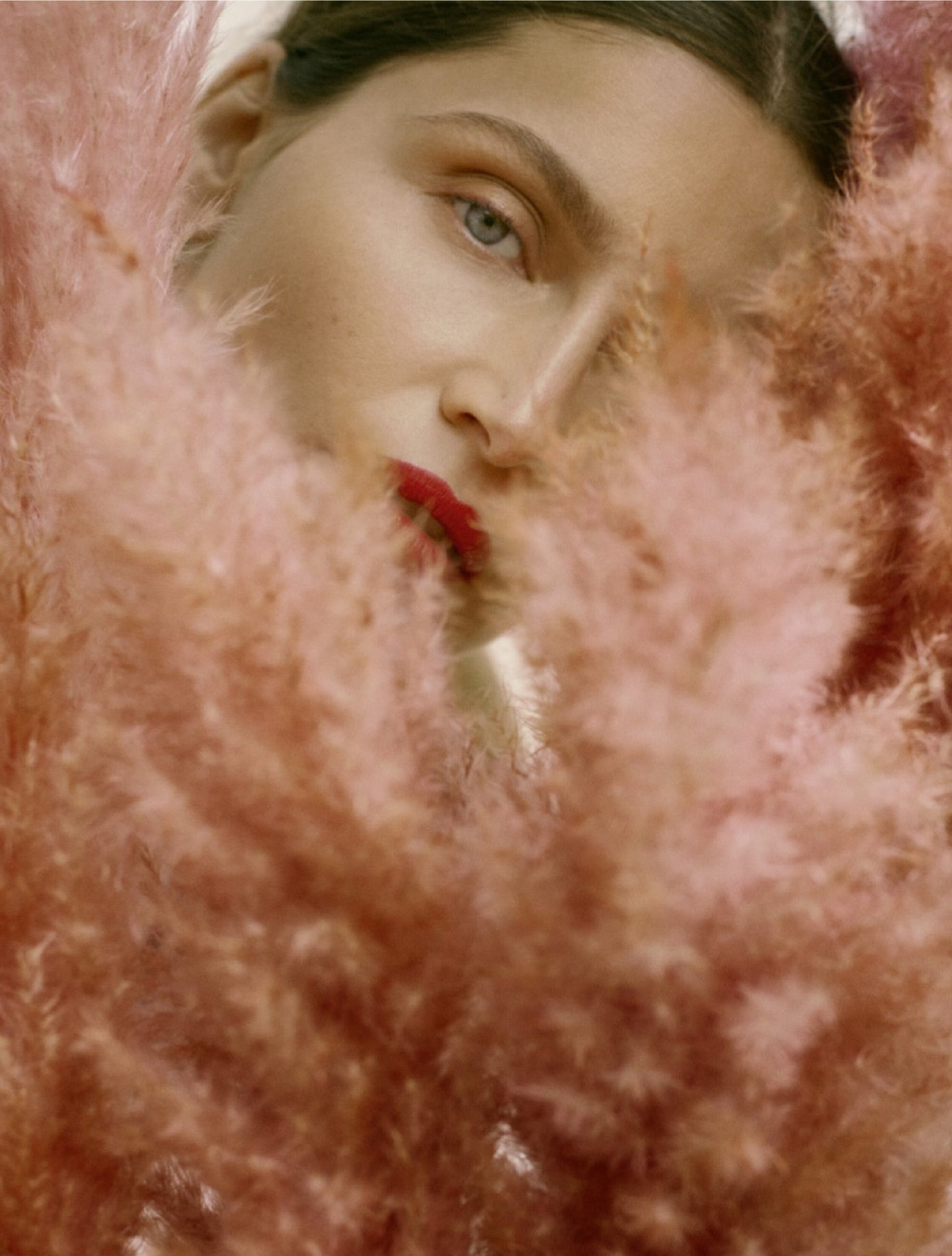 Mỹ nhân từng là 'Biểu tượng nước Pháp' gợi cảm, thần thái hút hồn ở tuổi 42 ảnh 2