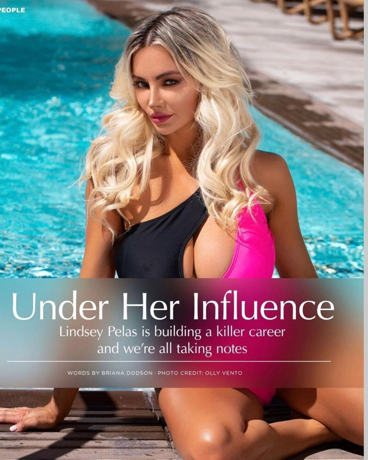 'Siêu vòng một' Lindsey Pelas khoe vóc dáng 'nảy lửa' với áo tắm ảnh 1