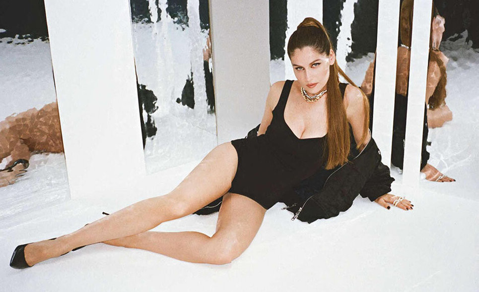 Mỹ nhân từng là 'Biểu tượng nước Pháp' quyến rũ kiêu kỳ ở tuổi 42 ảnh 2