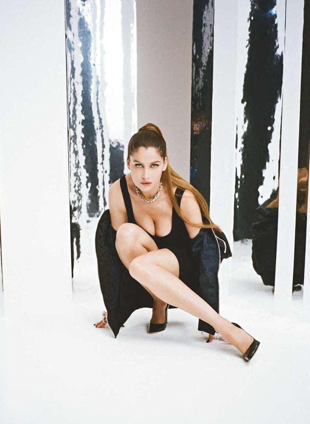 Mỹ nhân từng là 'Biểu tượng nước Pháp' quyến rũ kiêu kỳ ở tuổi 42 ảnh 7