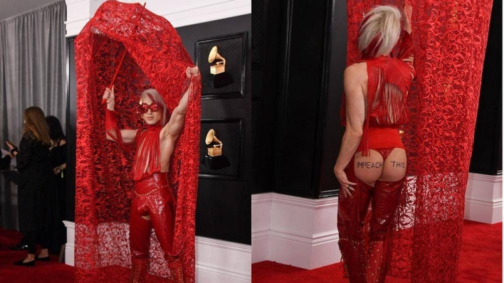 Nam ca sĩ Ricky Rebel mặc dị, quằn quại 'khó đỡ' trên thảm đỏ Grammy 2020 ảnh 1