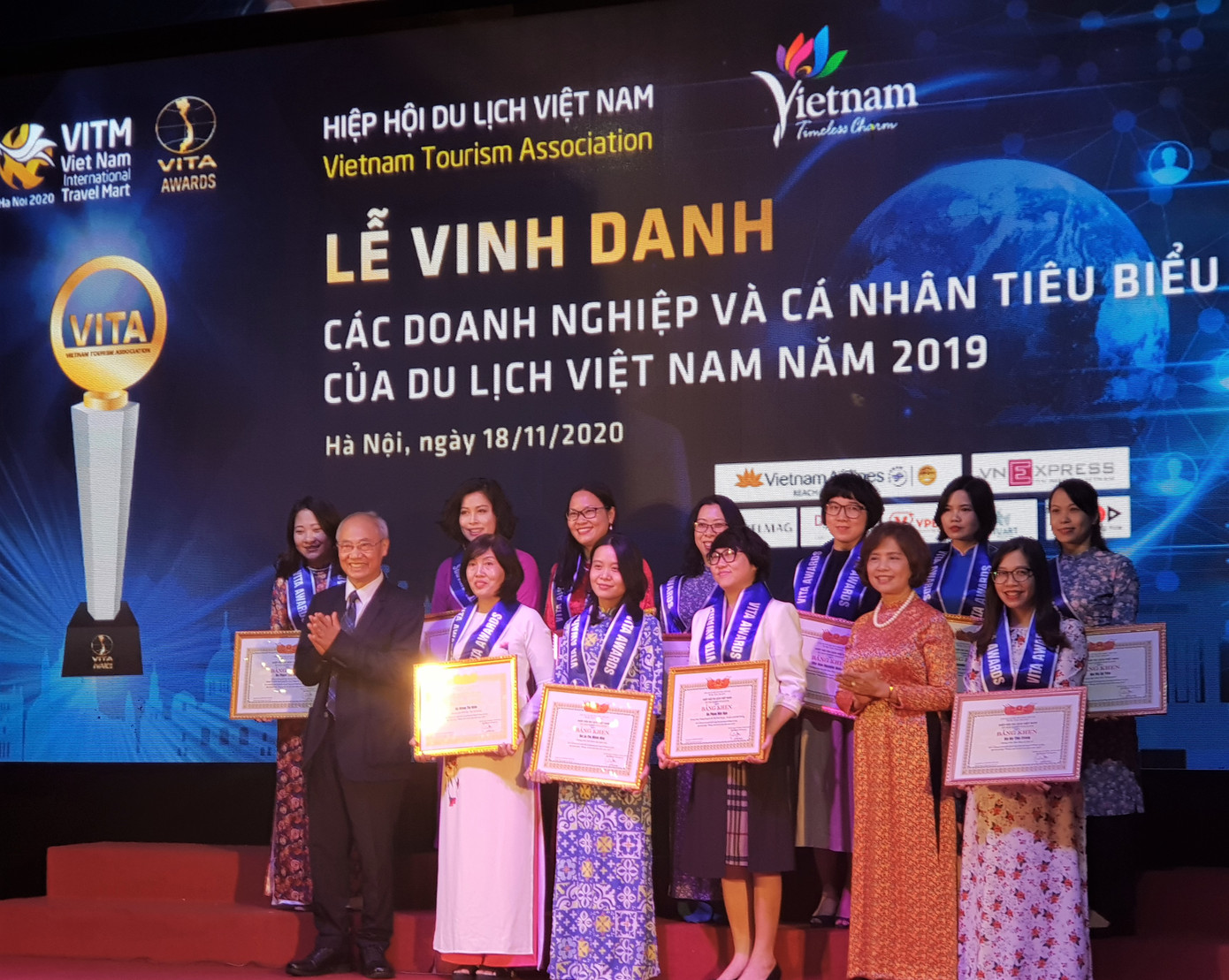 Vinh danh 284 cá nhân, doanh nghiệp du lịch tiêu biểu năm 2019 ảnh 3