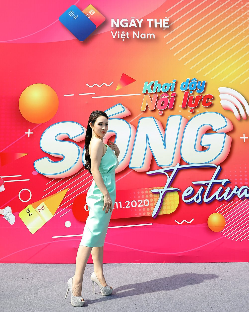 Bảo Trâm, Rapper Rica đốt cháy sân khấu ‘Sóng Festival’ ảnh 2