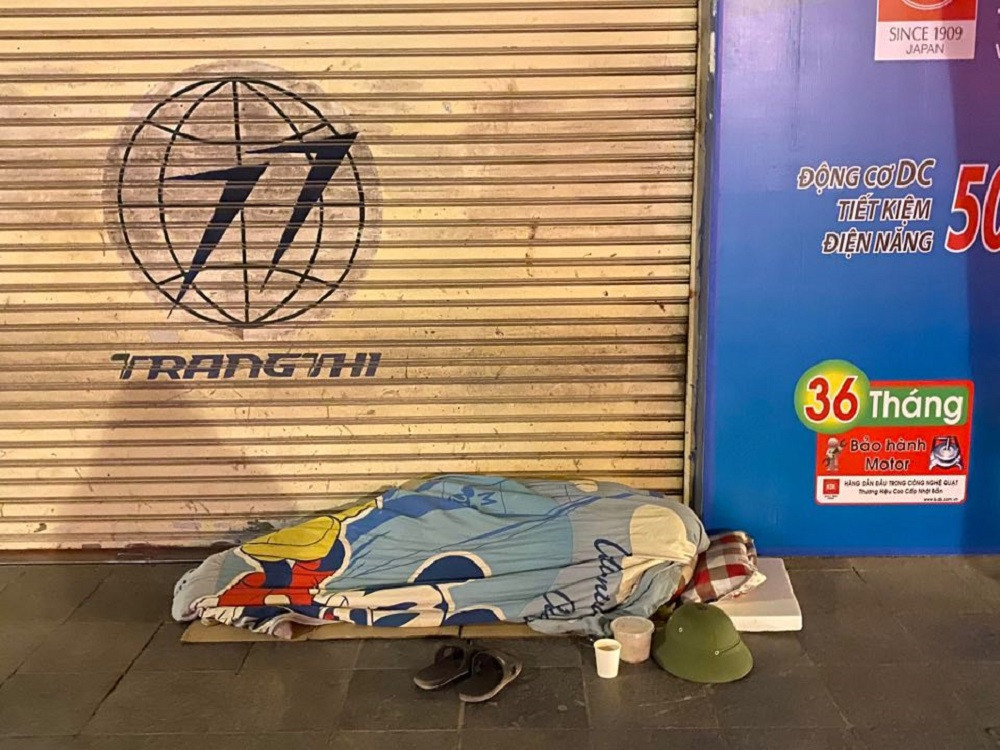 Người vô gia cư tại Hà Nội run rẩy trong cái lạnh thấu xương ảnh 4