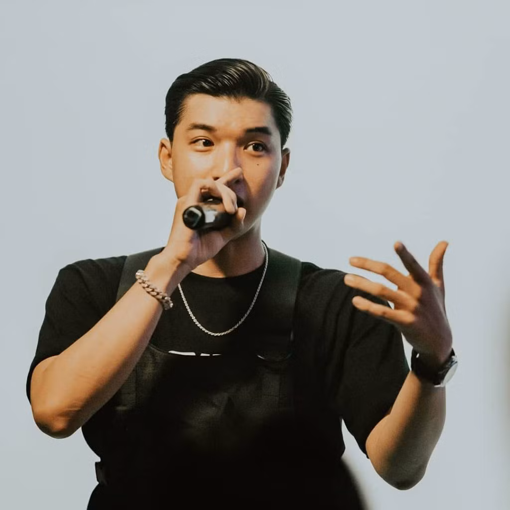 King Of Rap: Hành trình vào Top 10 đầy ấn tượng của chàng rapper điển trai HIEUTHUHAI ảnh 2
