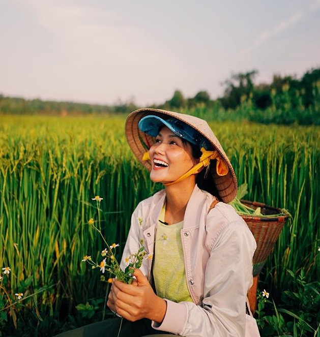 H'Hen Niê thậm chí còn tính đến chuyện cưới xin sau này. Không chỉ đưa bạn trai về ra mắt, H'Hen Niê còn tính đến chuyện cưới xin ảnh 4