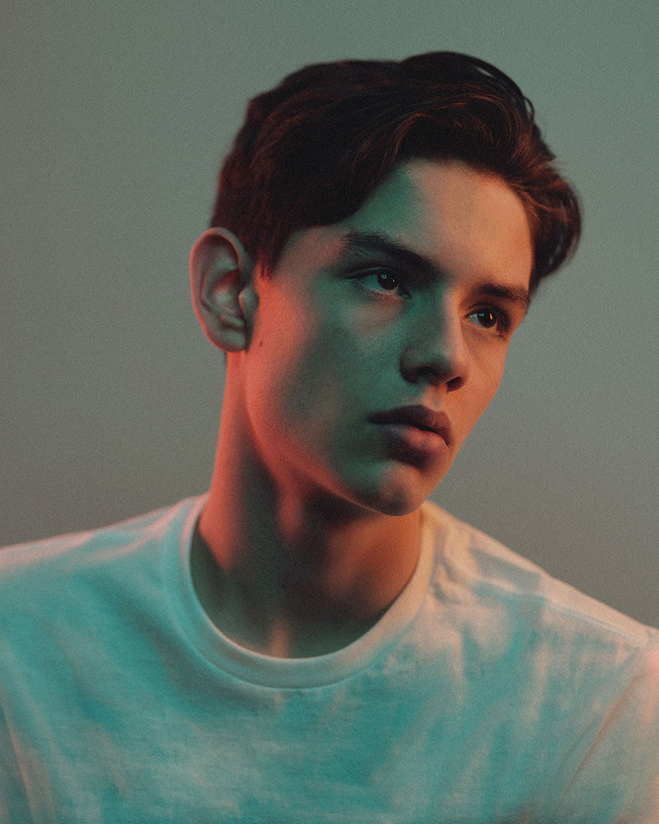 Louis Partridge - Nam thần tuổi teen mới nổi của bom tấn “Enola Holmes” là ai? ảnh 6