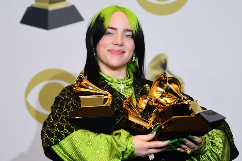 Billie Eilish đại thắng Grammy 2020 với 4 giải thưởng quan trọng nhất, bao gồm Ca khúc của năm, Ghi âm của năm, Nghệ sỹ mới xuất sắc nhất và Album của năm. Billie Eilish tức giận trước cáo buộc “thắng giải Grammy vì là người da trắng“ ảnh 4