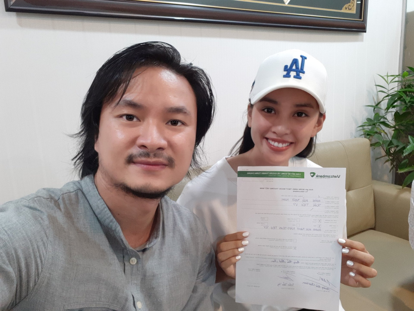 Hơn 50 nghệ sĩ hưởng ứng chiến dịch từ thiện “Đà Nẵng - Quảng Nam, Triệu con tim hướng về" ảnh 1