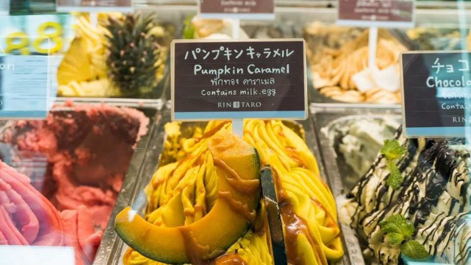 Có gì bên trong tiệm kem Nhật Bản "mang đến sự hạnh phúc" đang gây sốt ở Thái Lan? ảnh 6