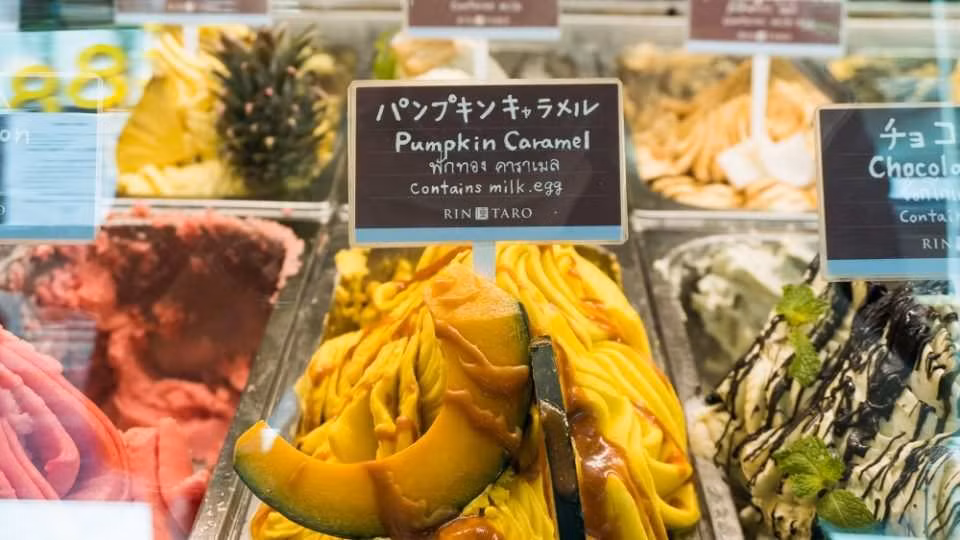 Có gì bên trong tiệm kem Nhật Bản "mang đến sự hạnh phúc" đang gây sốt ở Thái Lan? ảnh 6