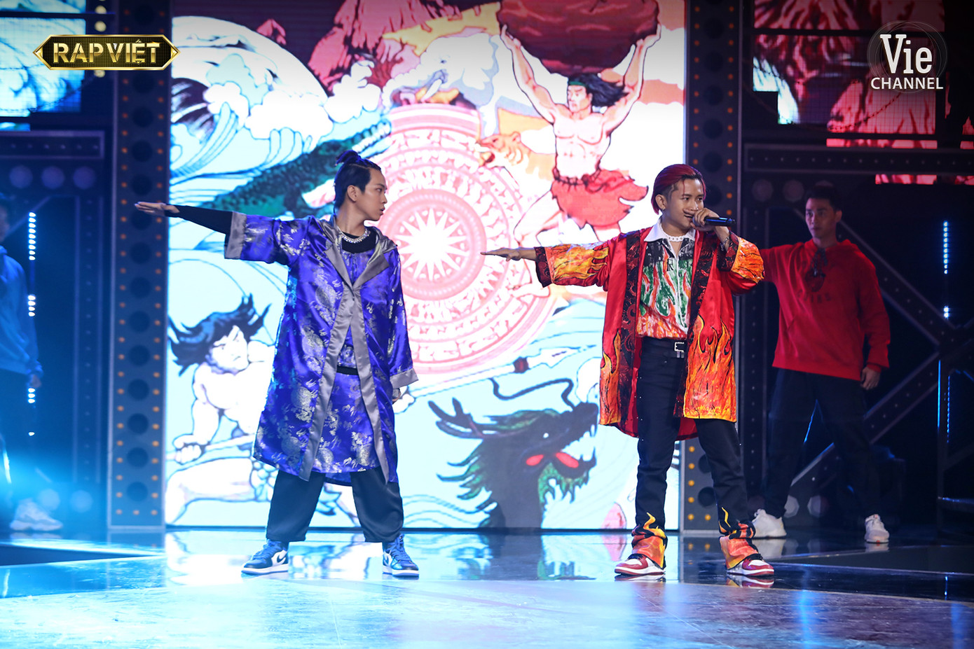 Rap Việt: Hóa ra lời hứa “sẽ làm nên lịch sử” của Binz với Ricky Star là như thế này đây ảnh 1