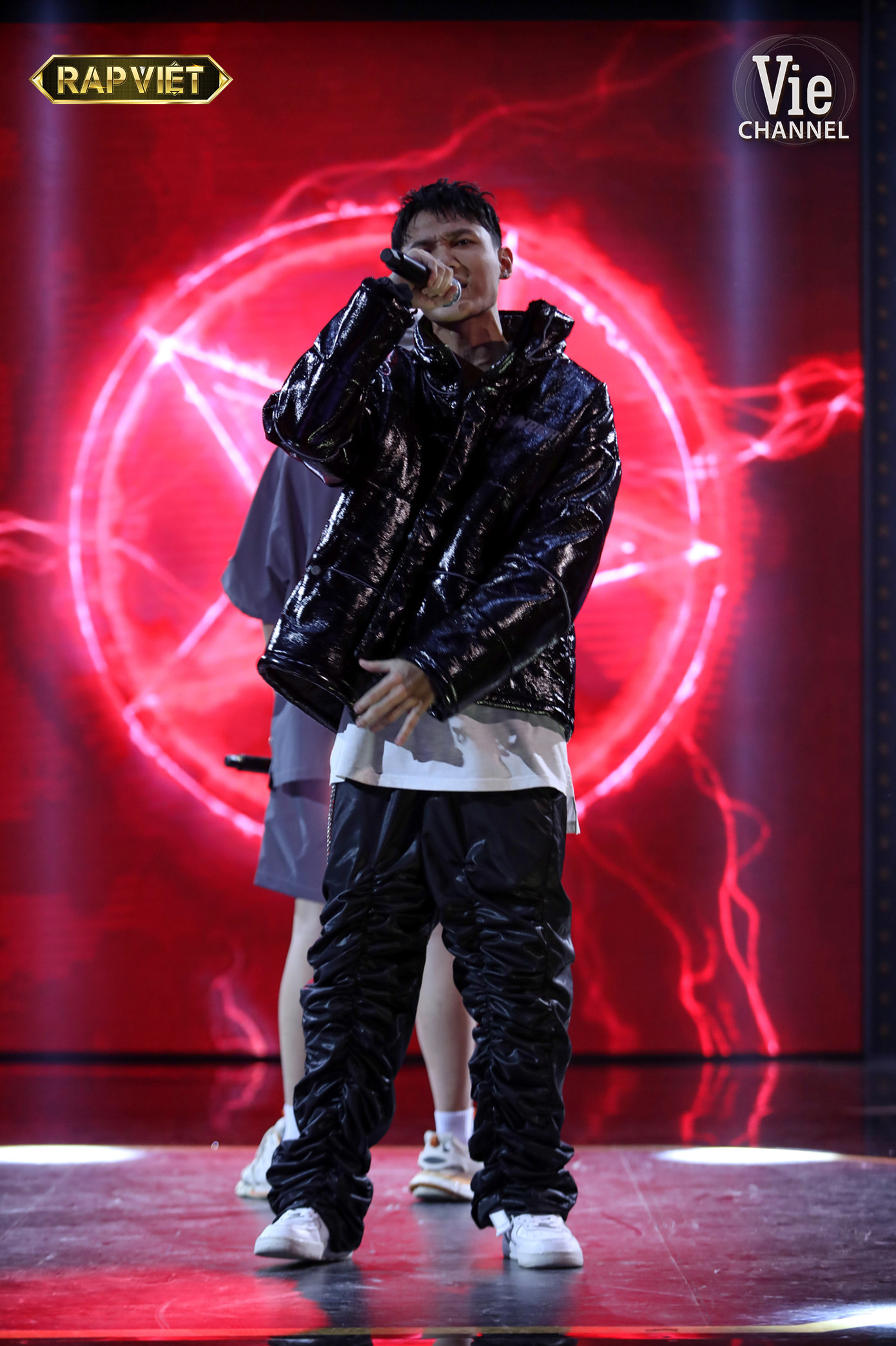 “Rap Việt“: Tage - Gừng đối đầu nghẹt thở, Suboi nói gì trước nghi vấn thiên vị Tlinh? ảnh 6