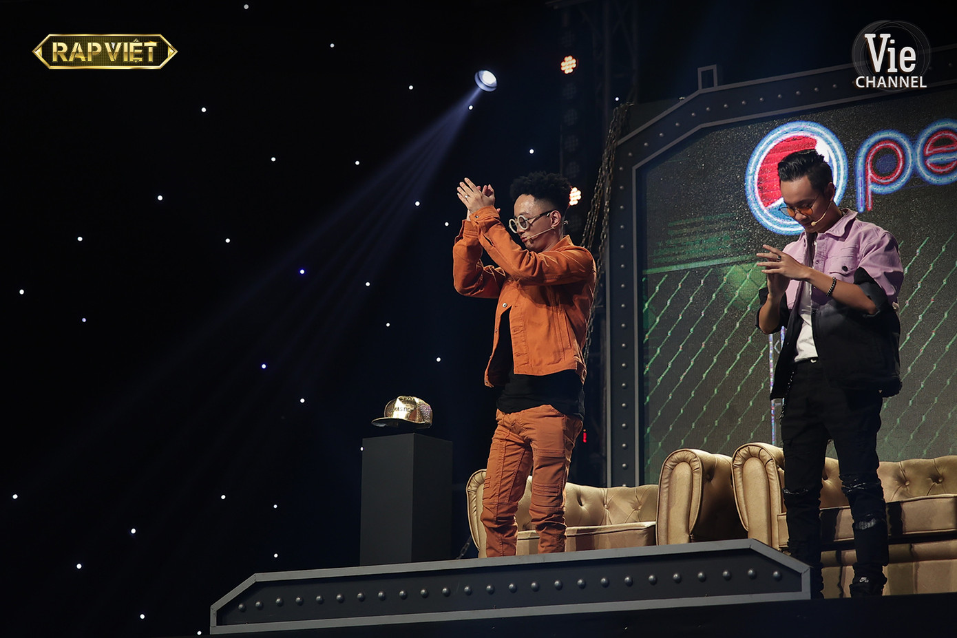 “Rap Việt“: G.Ducky hiên ngang bước vào Chung kết, tỏa sáng với 4/6 phiếu bầu ảnh 13