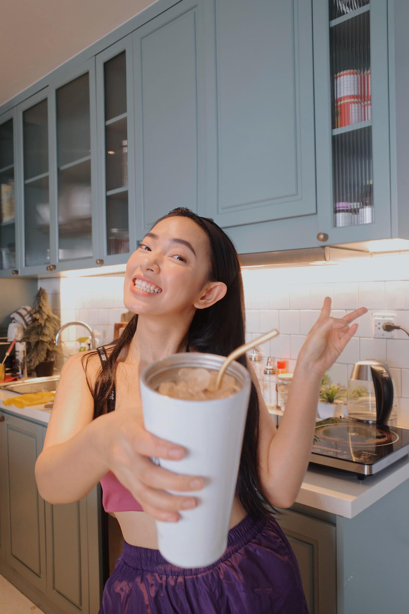 Chân dung Châu Bùi - cô gái duy nhất trong danh sách follow của “bad boy” nổi tiếng Binz ảnh 10