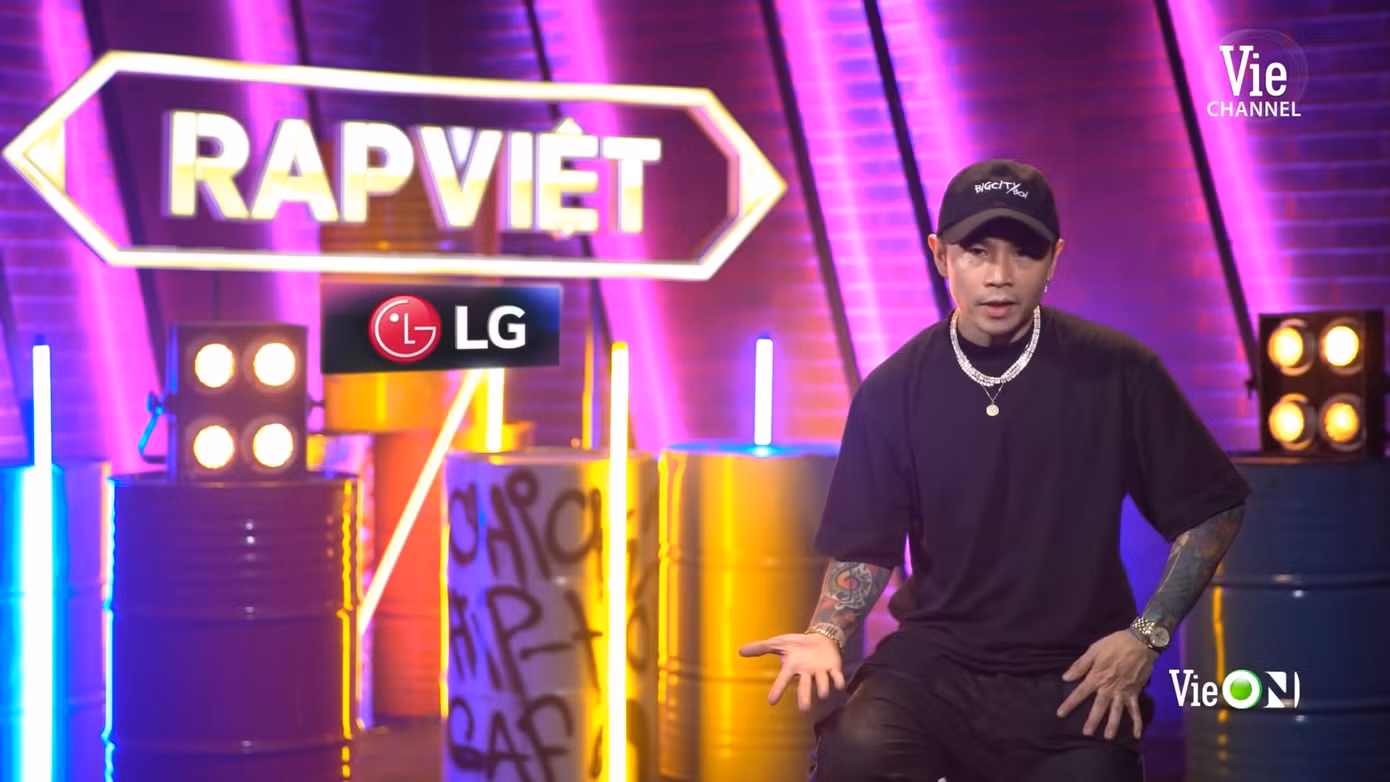Rap Việt: Hóa ra lời hứa “sẽ làm nên lịch sử” của Binz với Ricky Star là như thế này đây ảnh 3