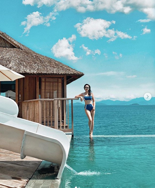 Bảo Thy tung ảnh bán nude gợi cảm trên giường ảnh 5