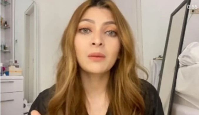 Hot girl Indonesia bị ‘ném đá’ vì rao bán trinh tiết để quyên tiền chống COVID-19 ảnh 1