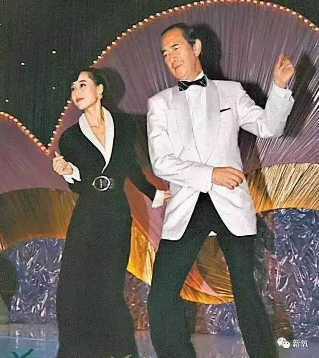Mối tình giai thoại giữa ‘vua sòng bài’ Macau và bà xã Lý Liên Kiệt ảnh 5