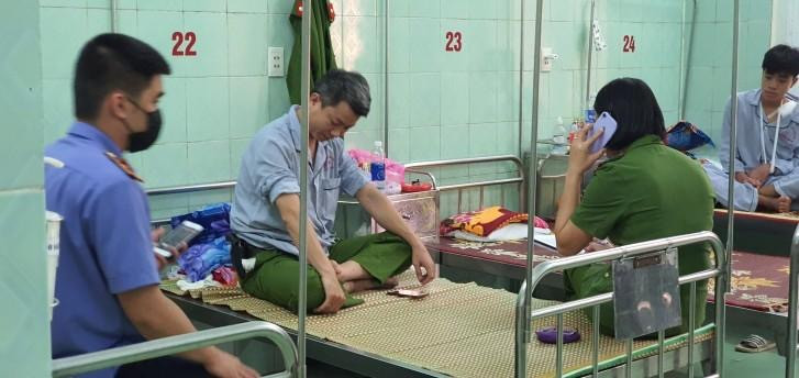 Nổ súng ngăn 'cát tặc', đại úy công an bị đánh rơi xuống sông ảnh 2