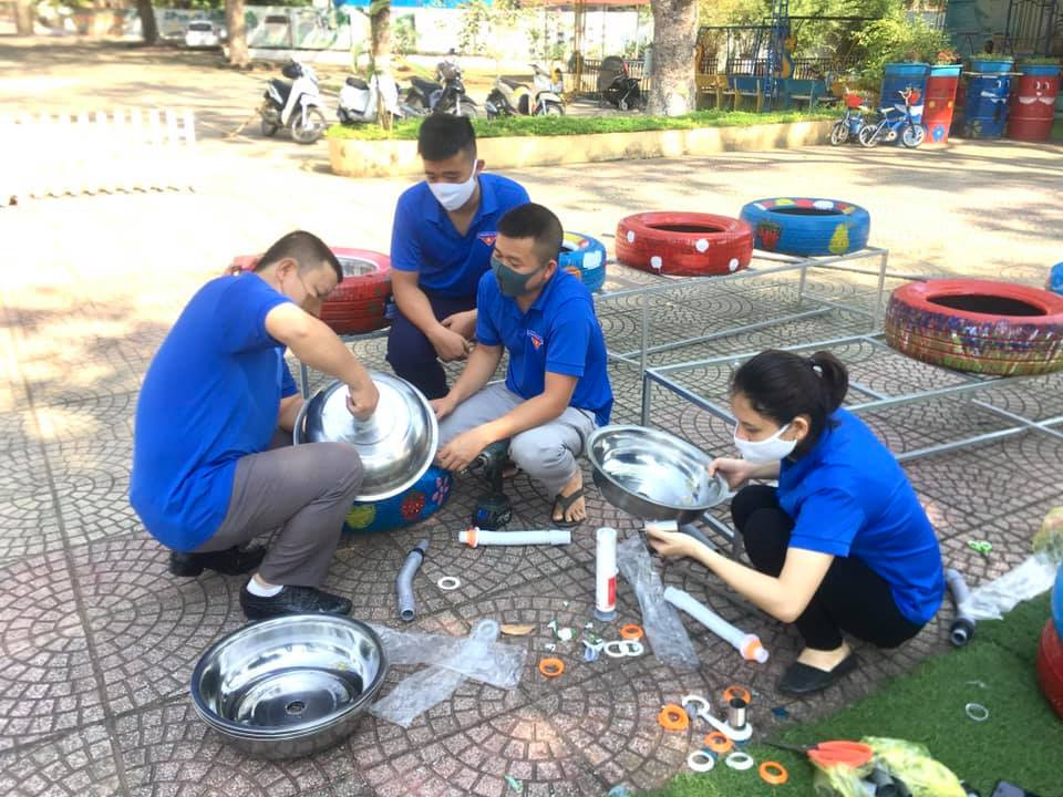 Bồn nước rửa tay được tái chế từ lốp xe cũ ảnh 3