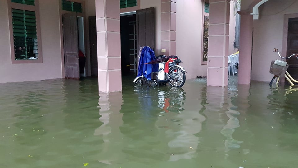 Thành Vinh 'thất thủ' sau trận mưa xối xả ảnh 10