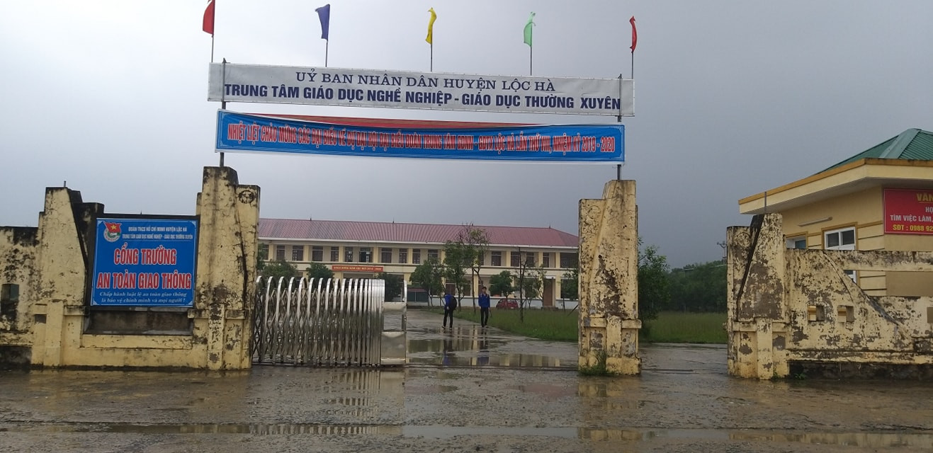 Nam sinh lớp 10 bị đâm trọng thương sau giờ học ảnh 1