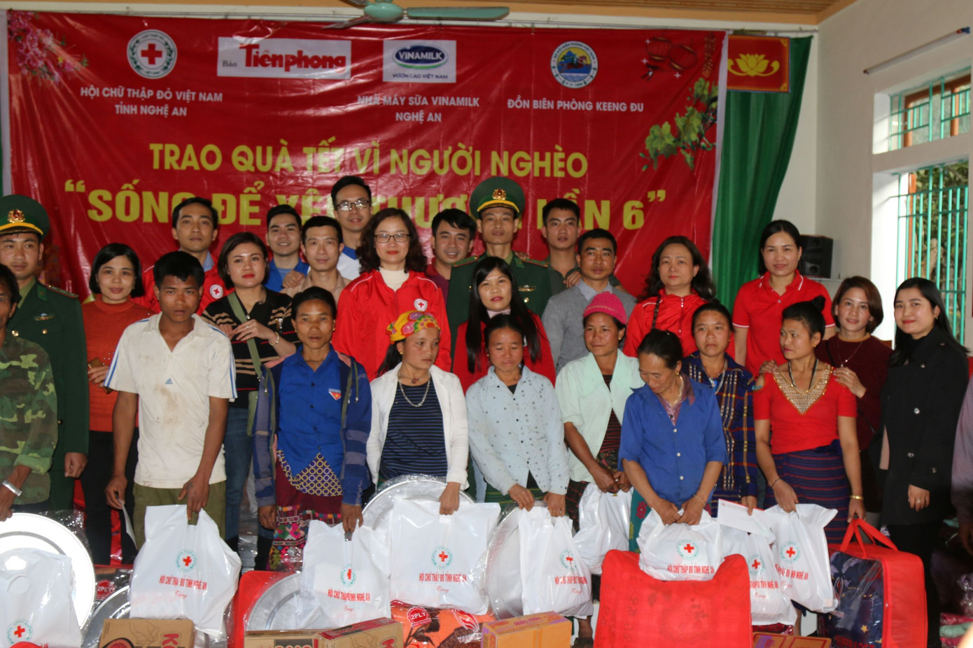 Mang Tết ấm đến với người nghèo ở miền Tây xứ Nghệ ảnh 3