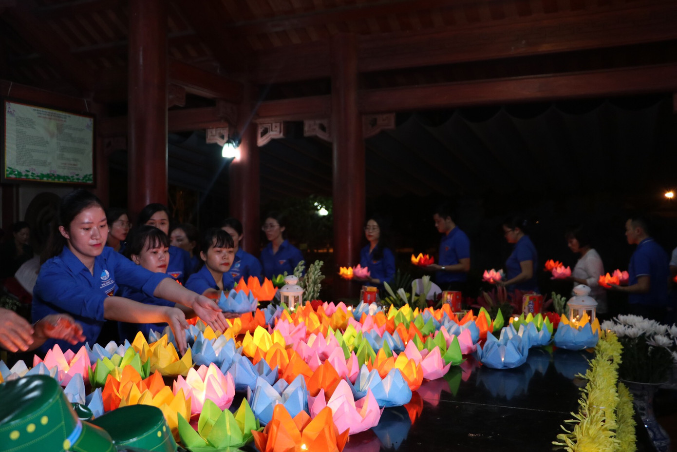 Tuổi trẻ Nghệ An hành trình tri ân các anh hùng liệt sỹ ảnh 11