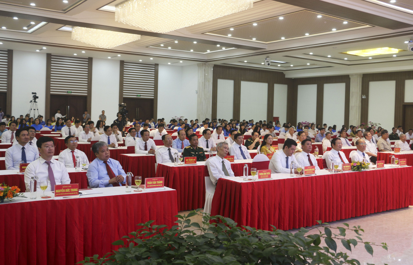 Nghệ An tổ chức Kỷ niệm 130 năm ngày sinh Chủ tịch Hồ Chí Minh ảnh 1