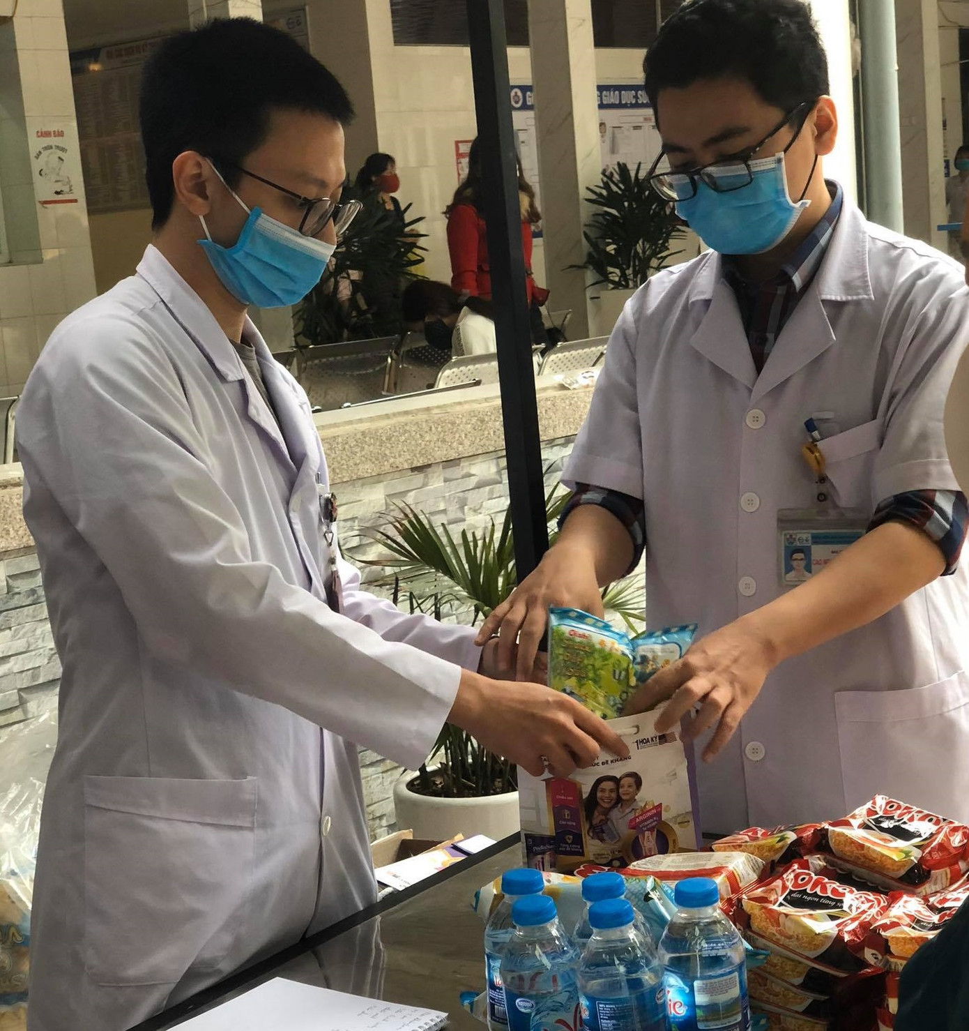 Lan tỏa 'gian hàng 0 đồng, suất cơm 0 đồng' trong dịch COVID-19 ảnh 2