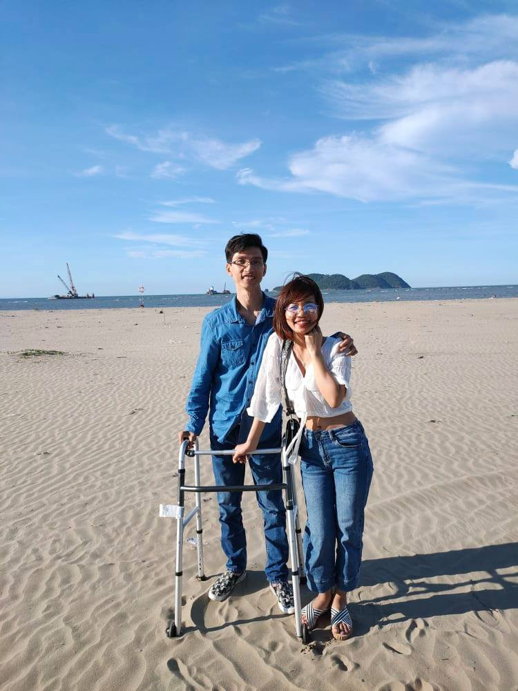 Chàng trai tật nguyền và bước chuyển mình thành ông chủ doanh nghiệp ảnh 2