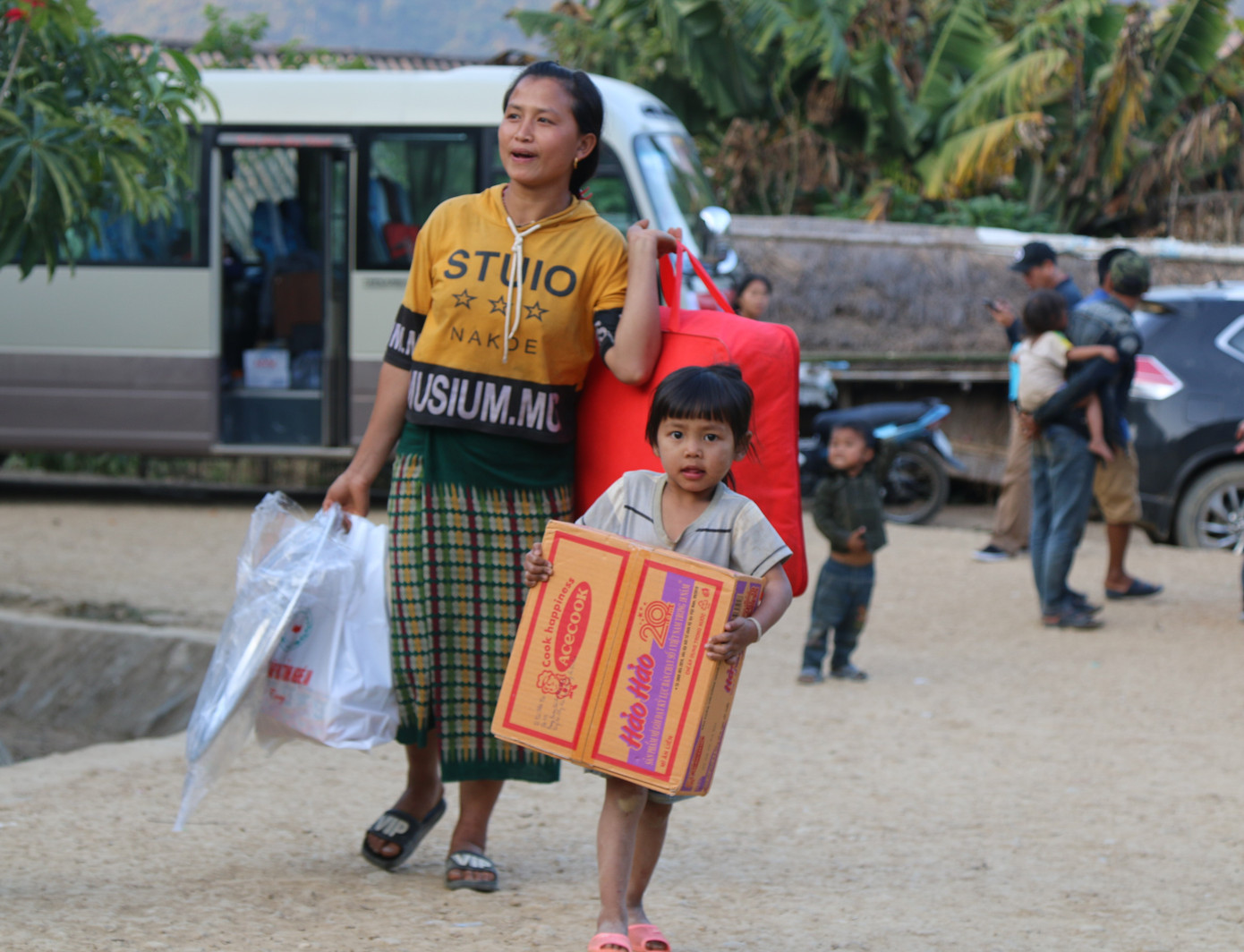 Mang Tết ấm đến với người nghèo ở miền Tây xứ Nghệ ảnh 9