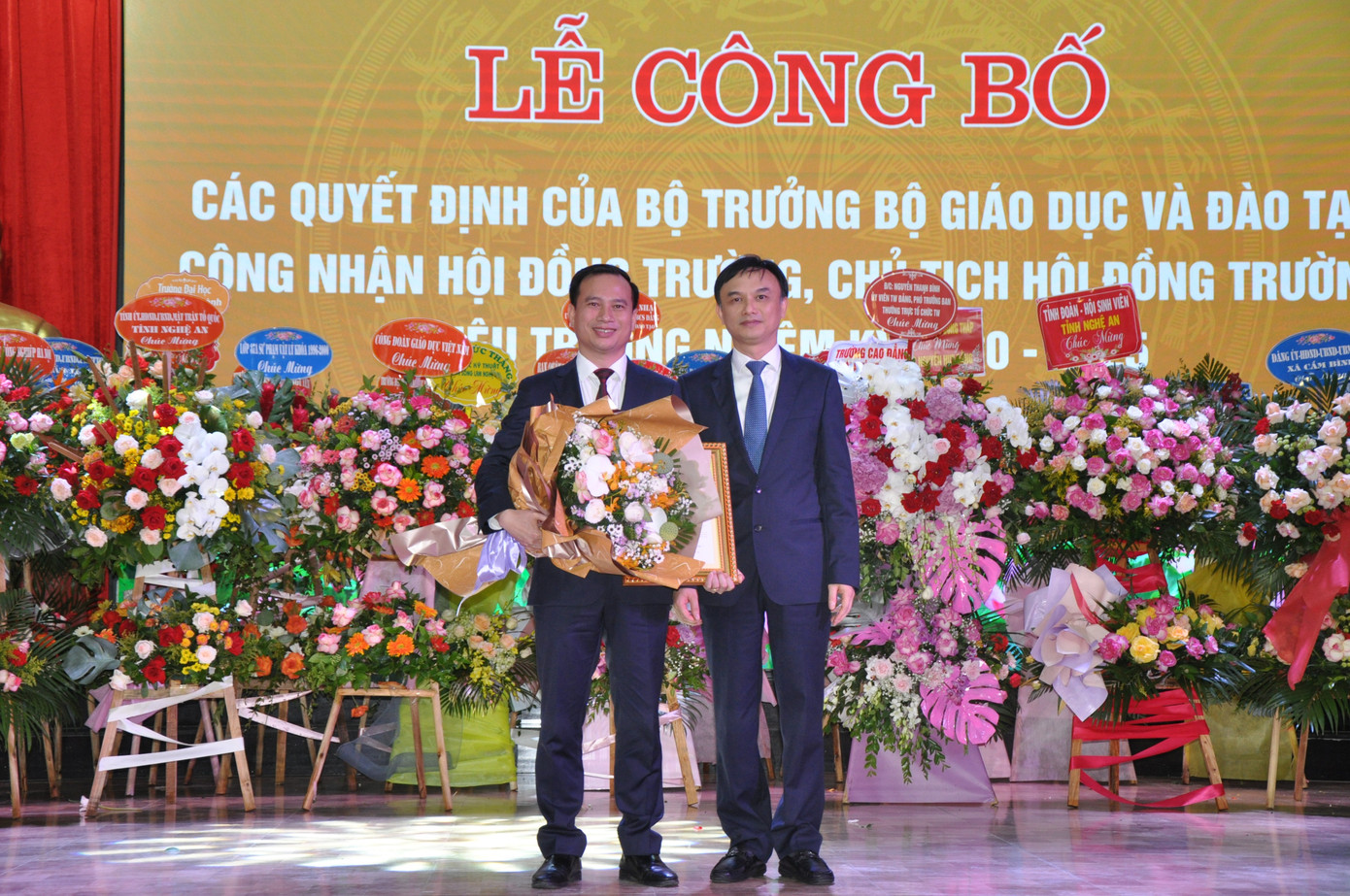 Đại học Vinh có tân hiệu trưởng ảnh 1