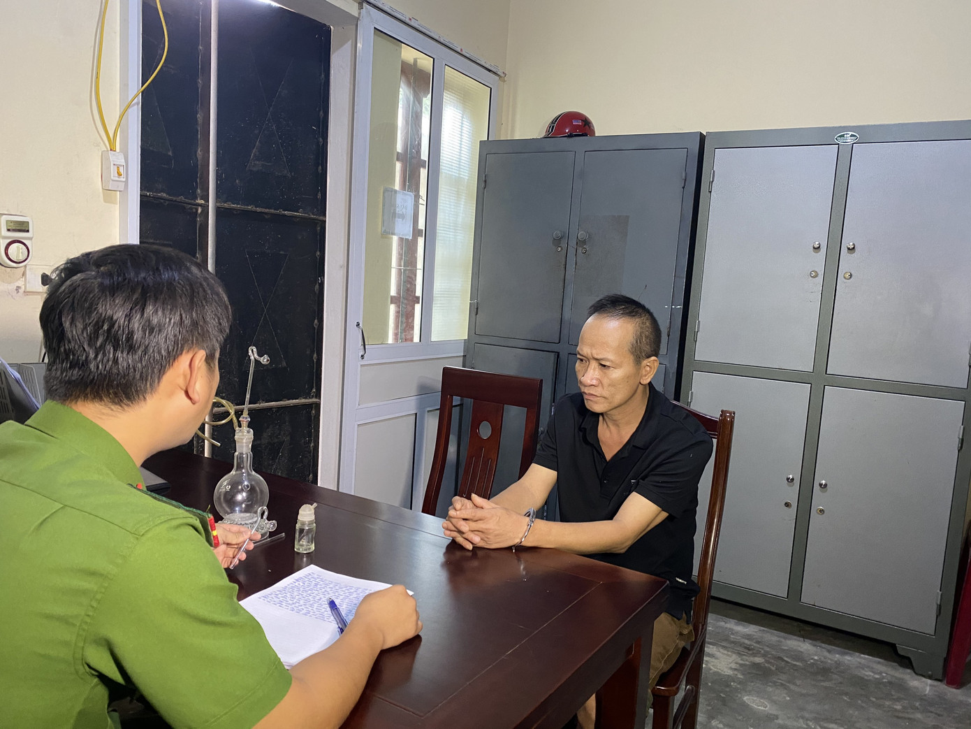 Bắt giữ đối tượng sản xuất dụng cụ sử dụng ma túy đá ảnh 2