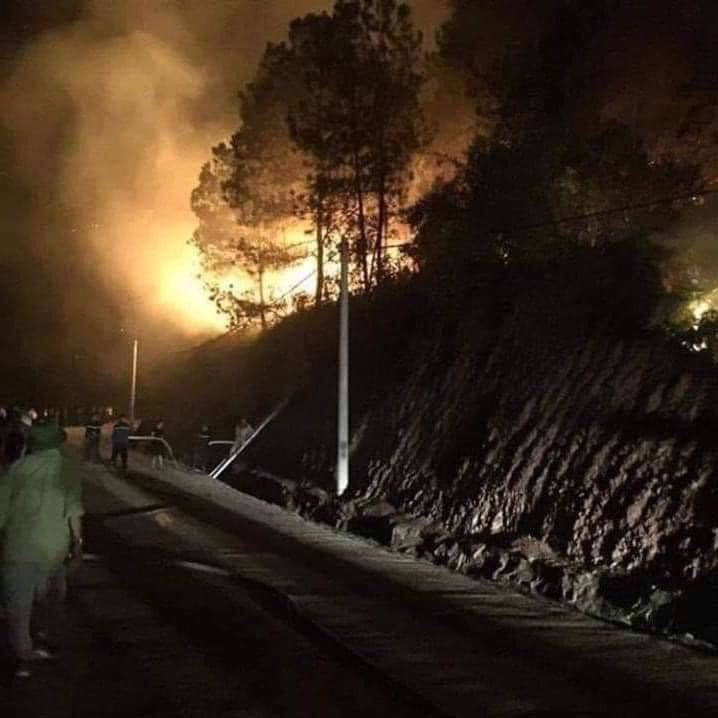 Hàng nghìn người trắng đêm dập lửa cứu rừng Nghệ An, Hà Tĩnh ảnh 5