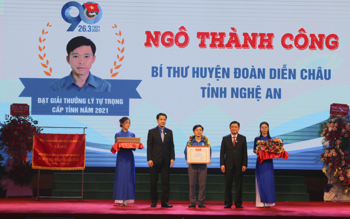 Tỉnh đoàn Nghệ An, Sóc Trăng, Hậu Giang kỷ niệm 90 năm ngày thành lập Đoàn ảnh 9