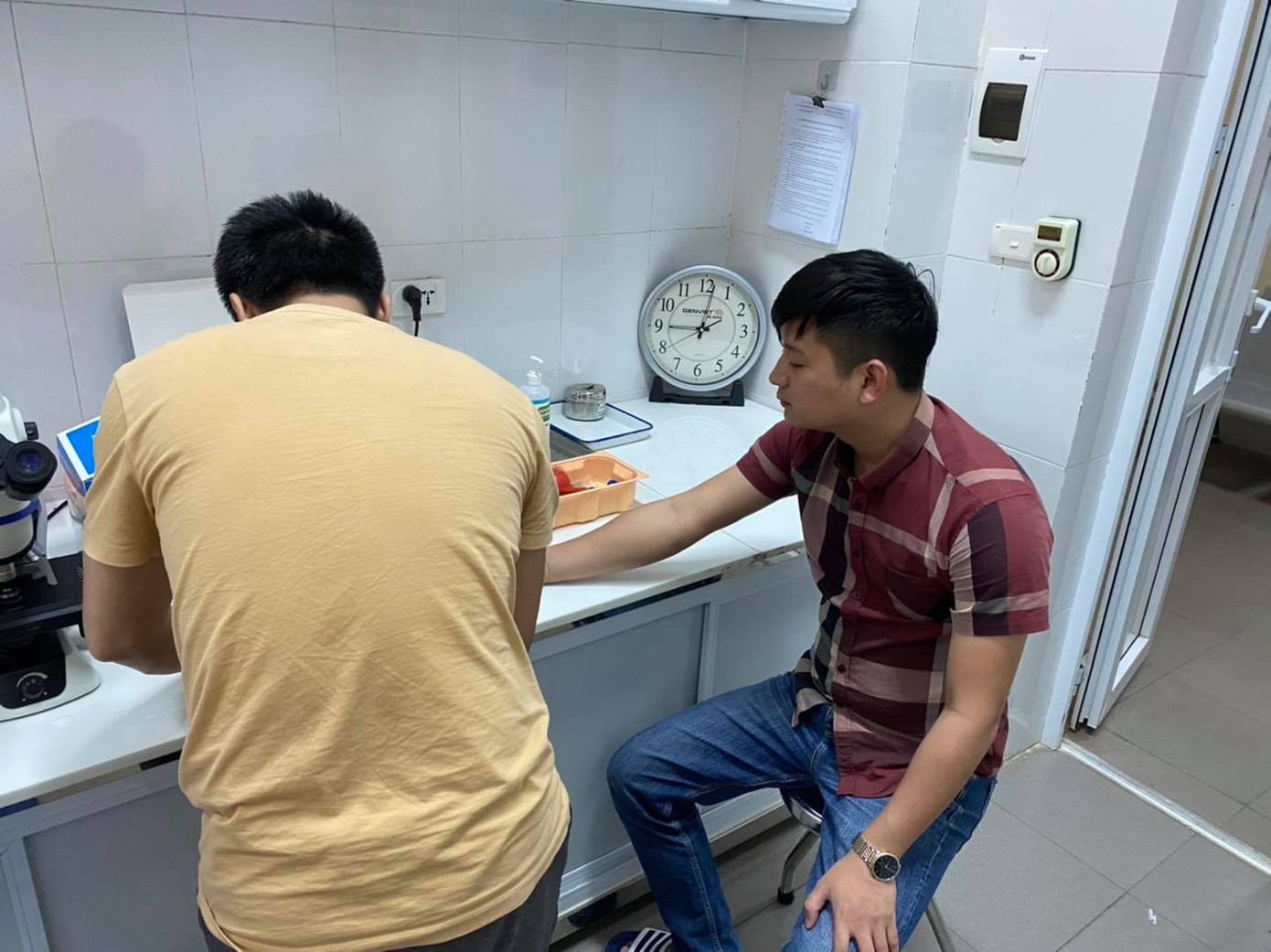 Đoàn viên, thanh niên mang quân hàm hiến máu cứu người qua cơn nguy kịch ảnh 2