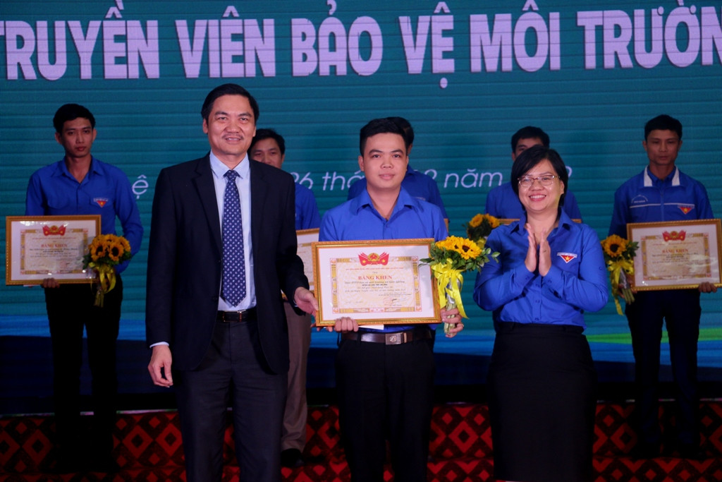 Trung ương Đoàn tổng kết ‘Dấu ấn tuyên truyền viên bảo vệ môi trường 2019’ ảnh 2