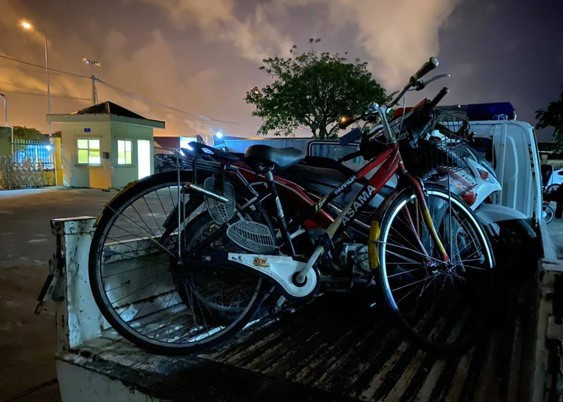 Người đàn ông Trung Quốc bị phạt 500.000 đồng do say xỉn vẫn đi xe đạp ảnh 2