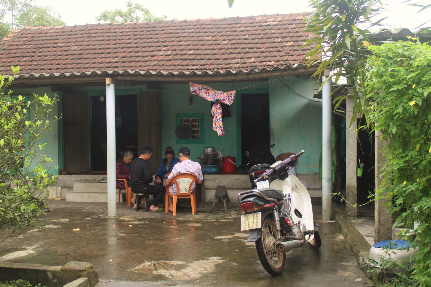 Chuyện người phụ nữ liều mình cứu 34 người bị đắm đò nơi thượng nguồn ảnh 3