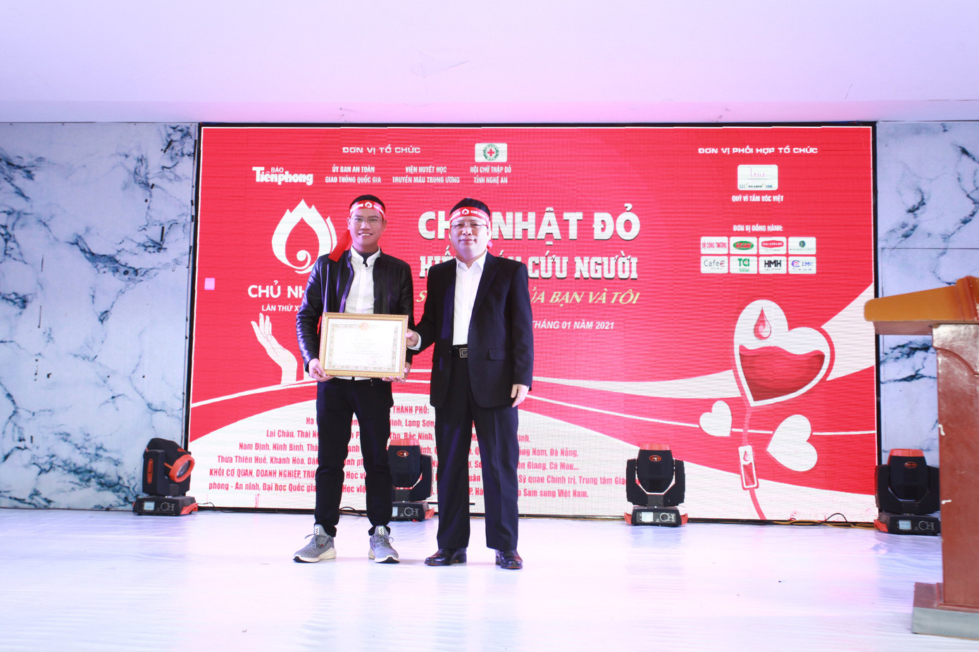 Ấm áp Chủ nhật đỏ tại Nghệ An ảnh 3