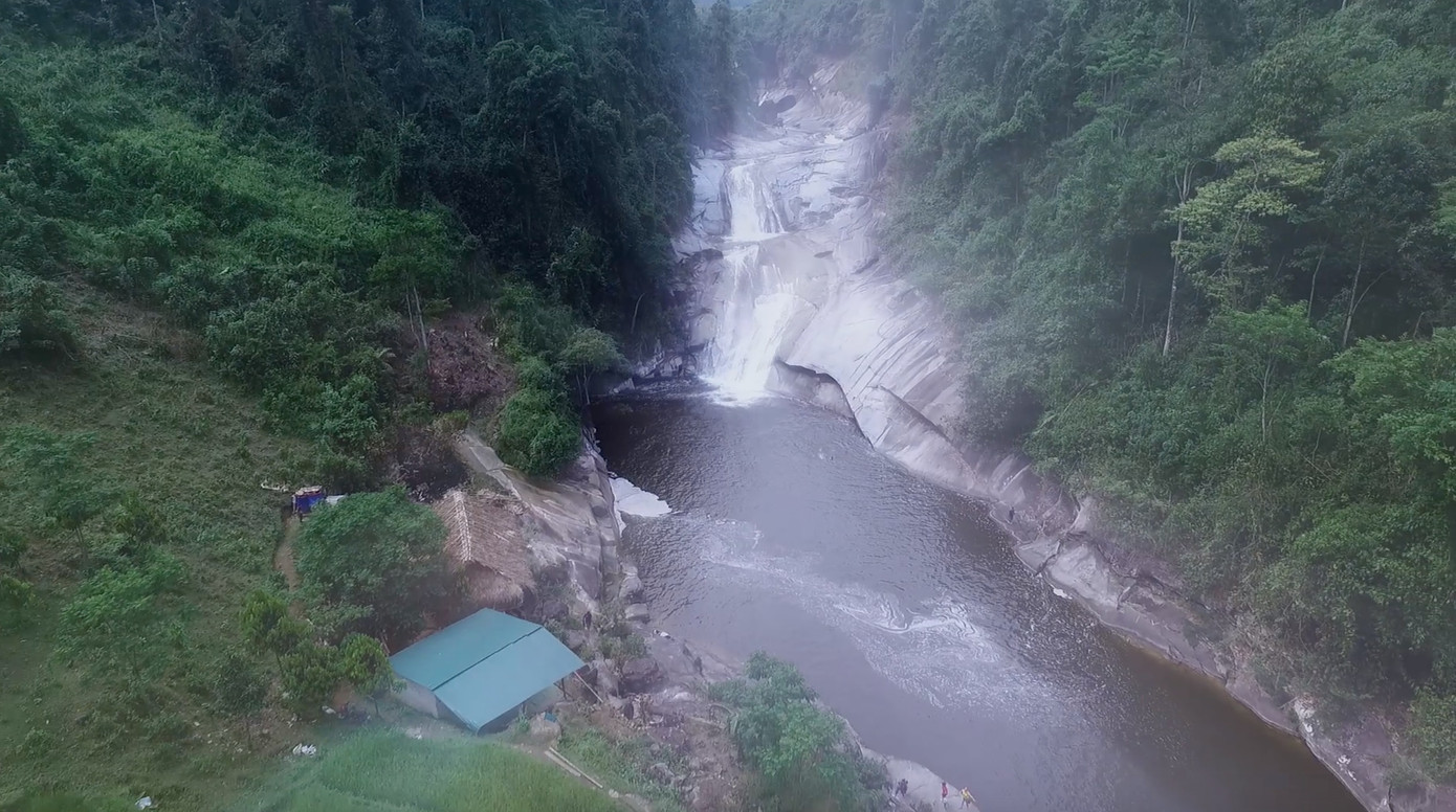 Kỳ vĩ quần thể thác Bảy tầng ở xứ Nghệ ảnh 2