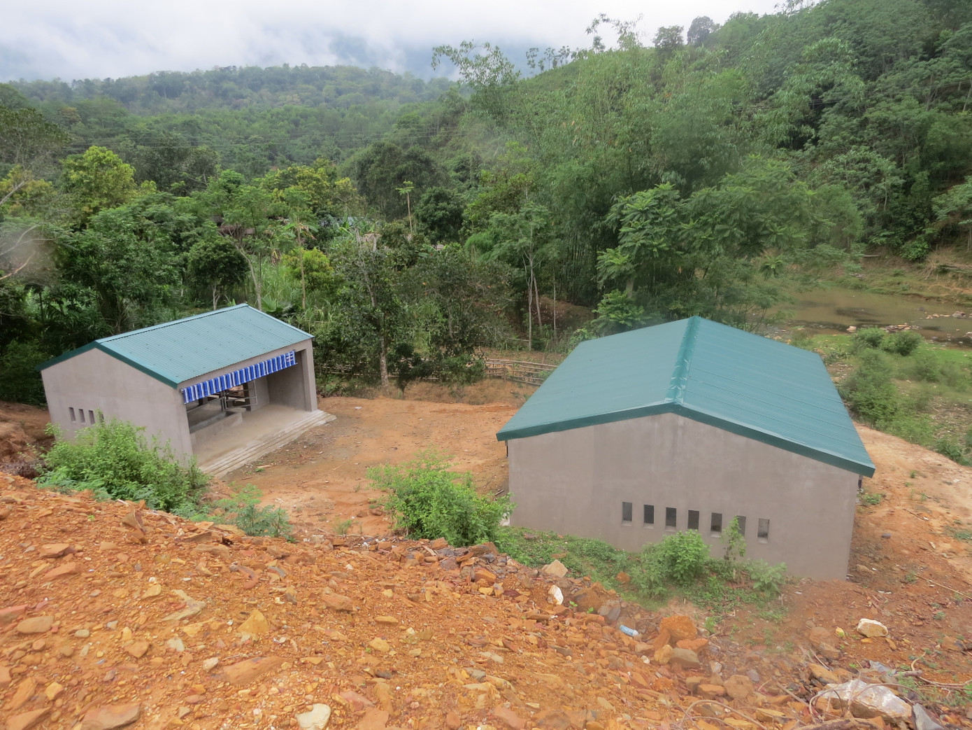 Ai thẩm định số tiền hơn 11 tỷ đồng để xây… 'chuồng bò hạng sang'? ảnh 1