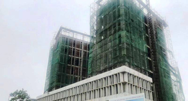 Rơi thang công trình, 11 người thương vong ở Nghệ An ảnh 1