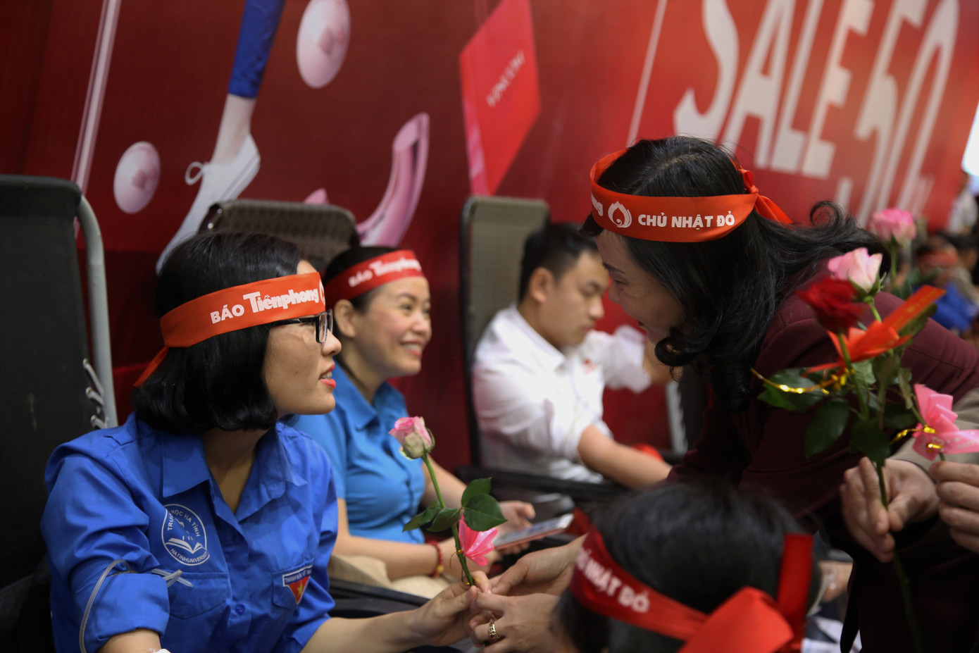 Hơn 1.500 cán bộ, đoàn viên tham gia ngày hội Chủ nhật Đỏ ở Hà Tĩnh ảnh 5