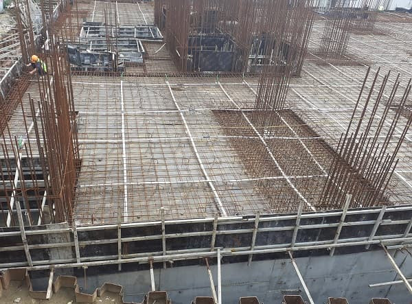 Dân rời nhà ra ở trọ vì lo sợ nguy hiểm từ dự án “khủng” ảnh 1